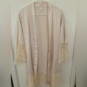 NWOT Anthropologie Flora Nikrooz Robe in Size Medium